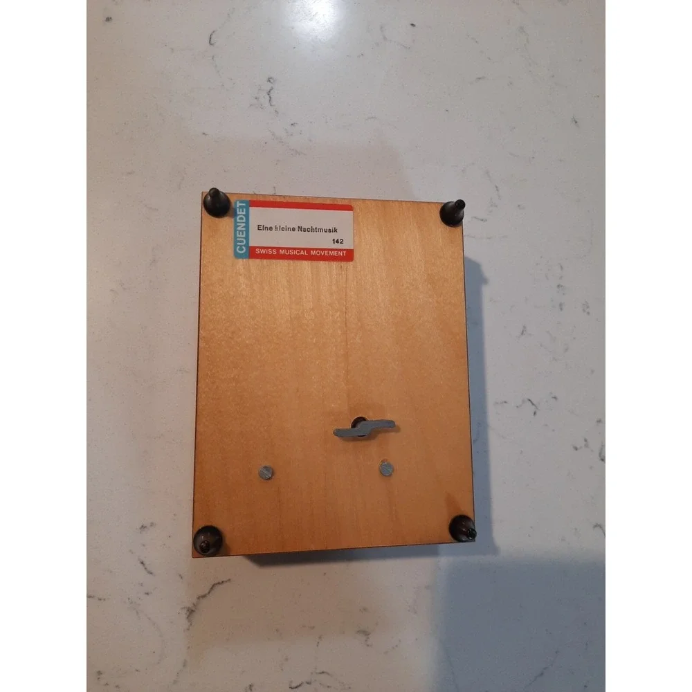 Cuendet Music Box Mozart Elne Kleine Nachtmusik
